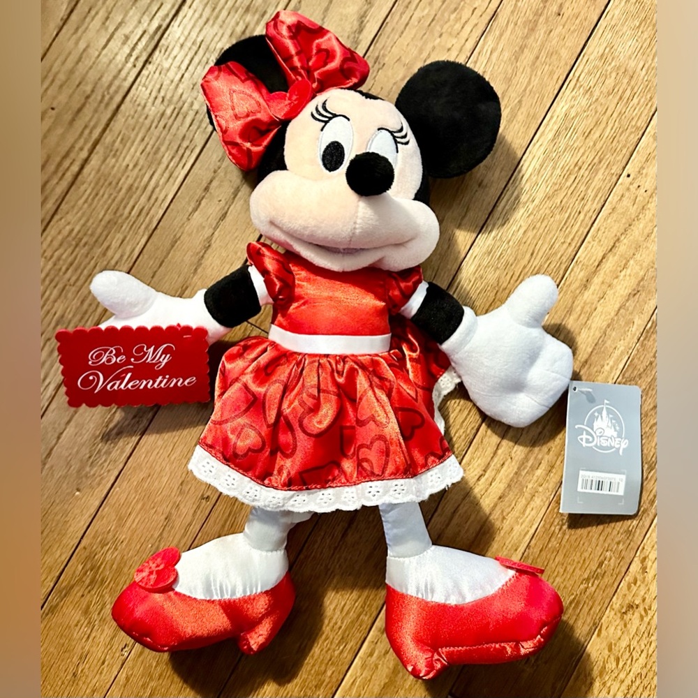 NWT Disney Valentine's Minnie Mouse Plush in Red and White